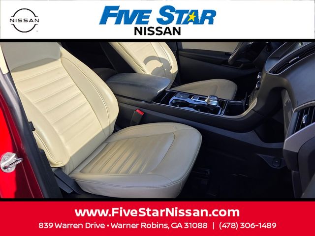 Used 2020 Red Ford SEL image 17