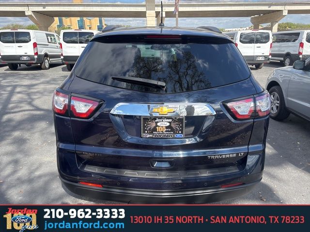 Used Car 2015 Chevrolet Traverse  2lt For Sale Under $10,000 In San Antonio, Texas