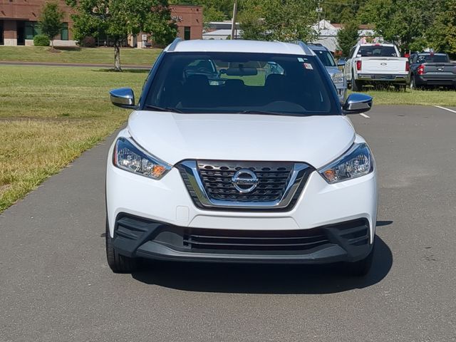 Used 2019 White Nissan S image 16
