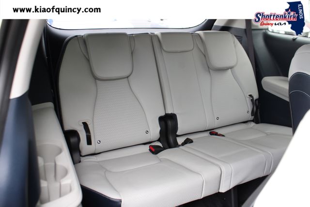 New 2026 Kia Carnival MPV Van