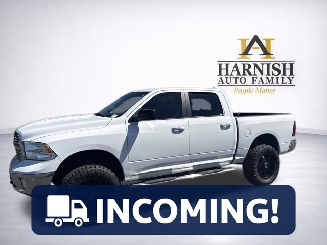 Bright White Clearcoat 2015 RAM 1500 Pickup Truck Four-Wheel Drive 8-Speed Automatic