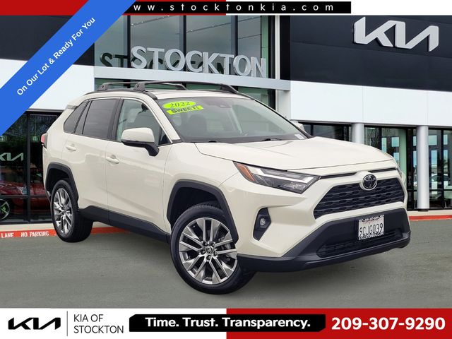 White (Blizzard Pearl) 2022 Toyota RAV4 SUV / Crossover Front-Wheel Drive 8-Speed Automatic
