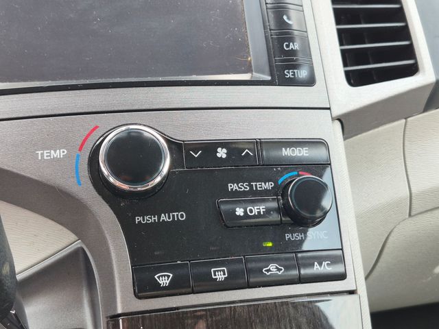 2014 Toyota Venza - Image 22