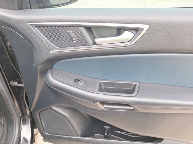 car-gallery-34