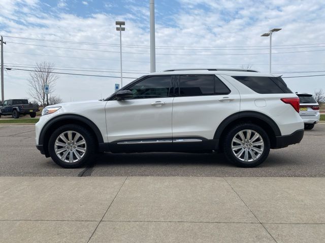 2020 Ford Explorer Limited - White Metallic exterior view 8