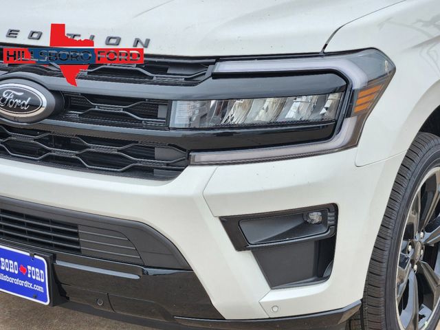 2024 Star White Metallic Tri-Coat Ford Expedition Limited RWD SUV