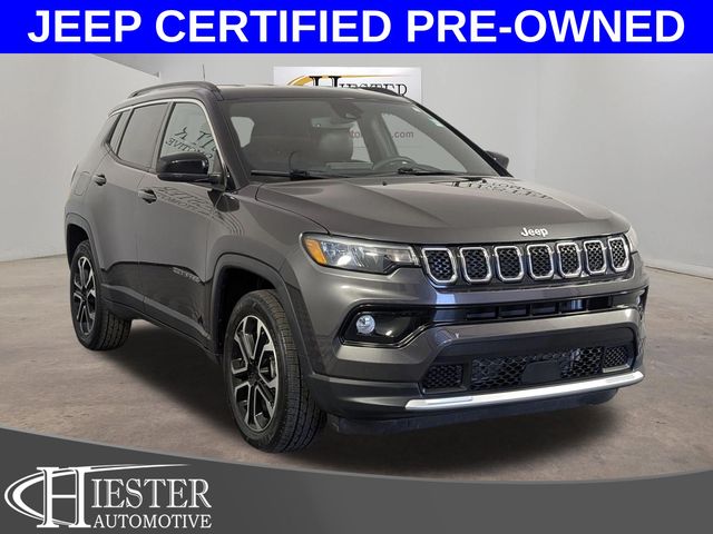 Gray (Granite Crystal Metallic Clearcoat) 2023 Jeep Compass SUV / Crossover Four-Wheel Drive 8-Speed Automatic