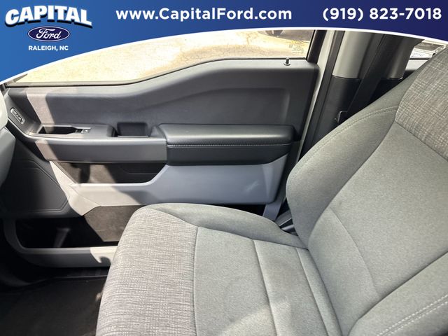 Certified Used 2025 Oxford White Ford XLT image 28