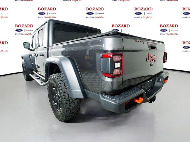2023 Granite Crystal Metallic Clearcoat Jeep Gladiator Mojave 4X4 Truck