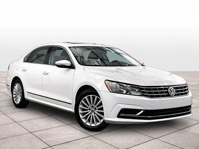 2017 Volkswagen Passat 1.8T SE - 1