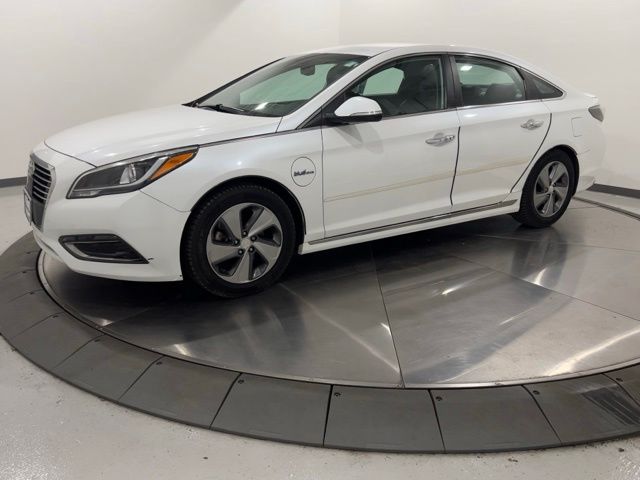 Diamond White Pearl 2017 Hyundai Sonata Plug-In Hybrid Sedan Front-Wheel Drive 6-Speed Automatic