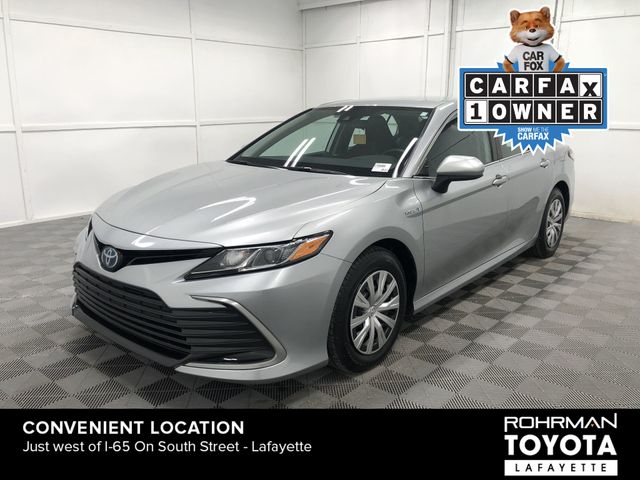 2021 Toyota Camry Hybrid LE 2