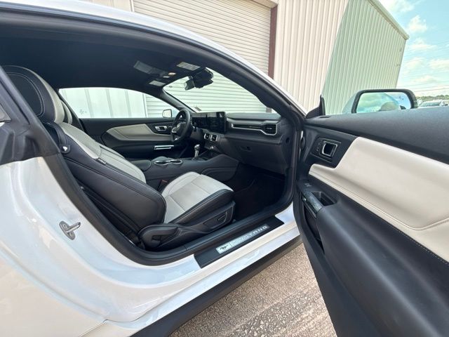 2024 Ford Mustang EcoBoost Premium:169539A