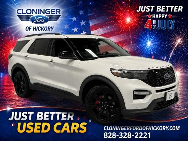 Star White Metallic Tri-Coat 2022 Ford Explorer SUV / Crossover All-Wheel Drive Automatic