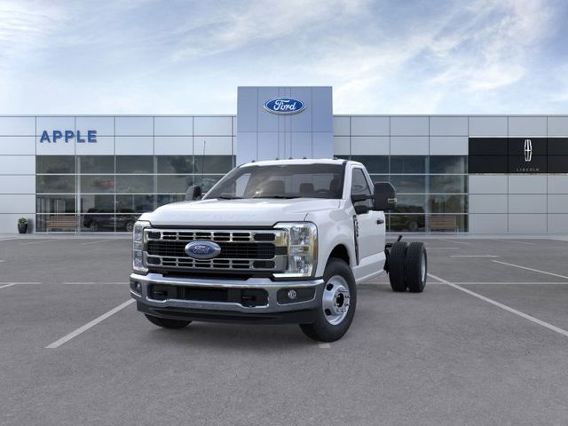 2026 Ford Super Duty F-350 DRW XL