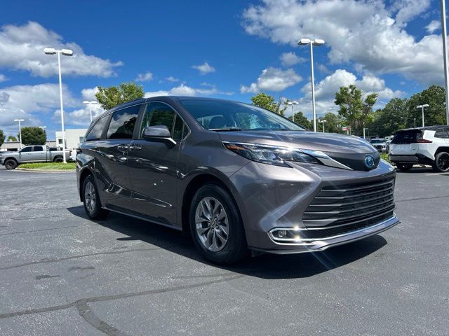 Used 2024 Toyota Sienna Van