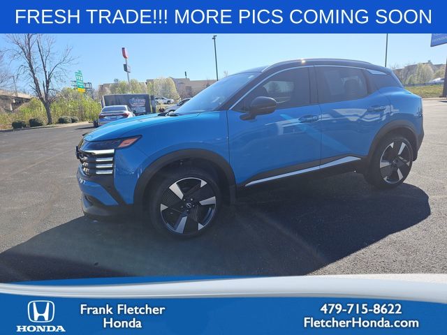 2025 Nissan Kicks SR AWD