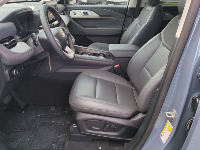 New 2026 Vapor Blue Metallic Ford Active image 15