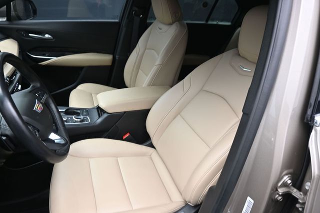 Used 2024 Cadillac XT4 SUV