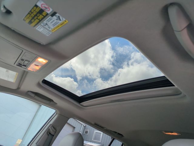 used 2012 Toyota Highlander car, priced at $12,331