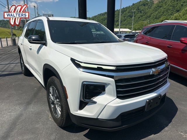 Summit White 2026 Chevrolet Traverse LT AWD SUV / Crossover Four-Wheel Drive 8-Speed Automatic