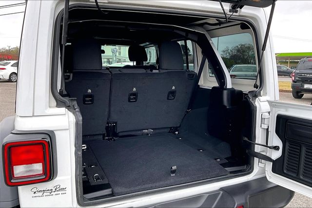 Used 2024 Jeep Wrangler Willys 4D Sport Utility