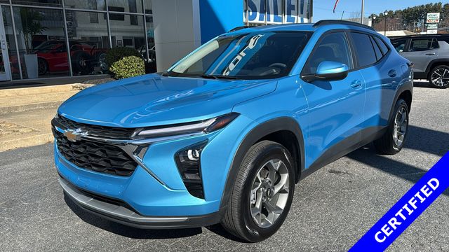 used 2025 Chevrolet Trax car, priced at $21,254