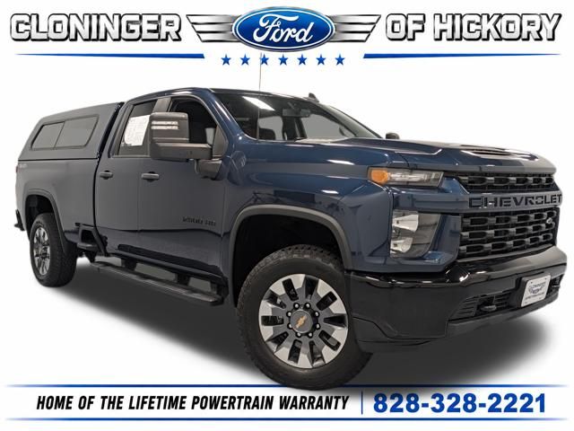 2021 Chevrolet Silverado 2500HD Azul (Northsky Blue Metallic) Camioneta Todo terreno 6 velocidades Automática