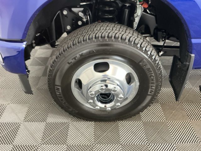 New 2026 Argon Blue Metallic Ford Platinum image 34