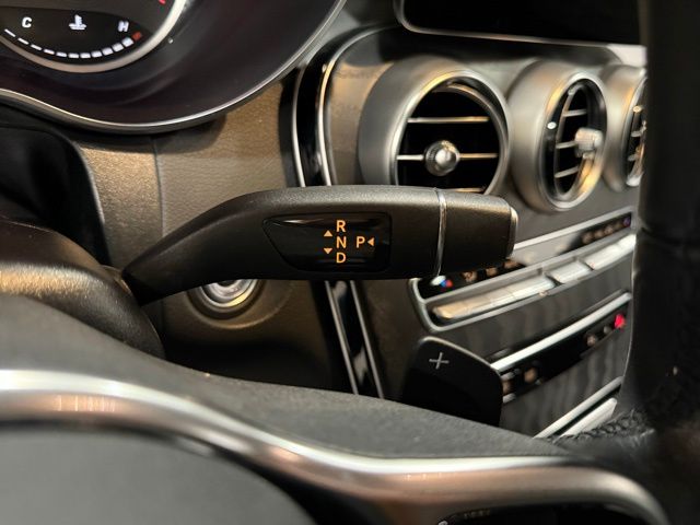2022 Mercedes-Benz GLC GLC 300 photo