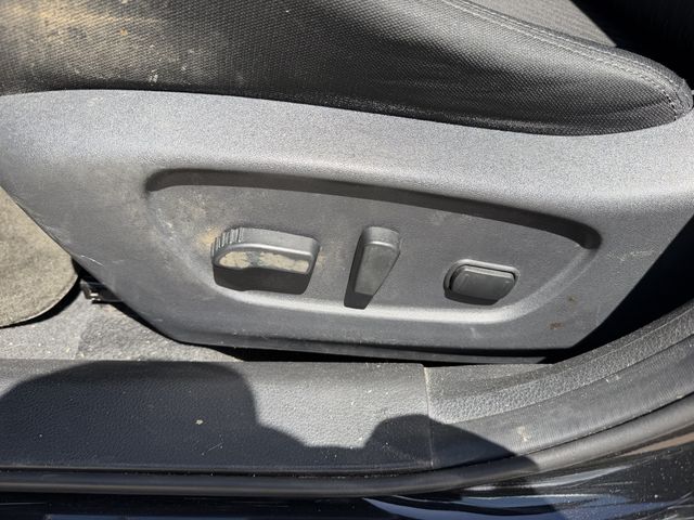 2019 Nissan Rogue SV Black at Bravo Nissan