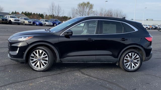 2020 Ford Escape Titanium Hybrid 4