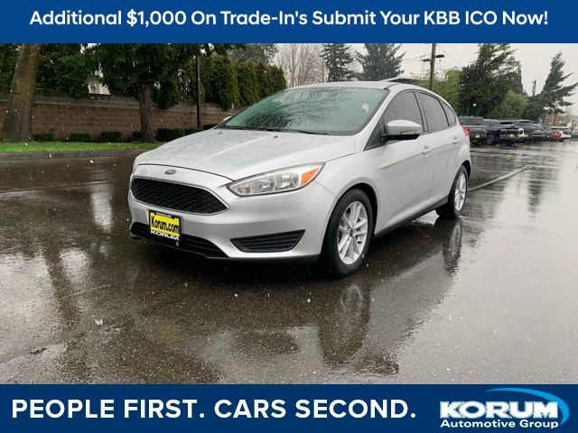 2017 Ford Focus SE Hatchback