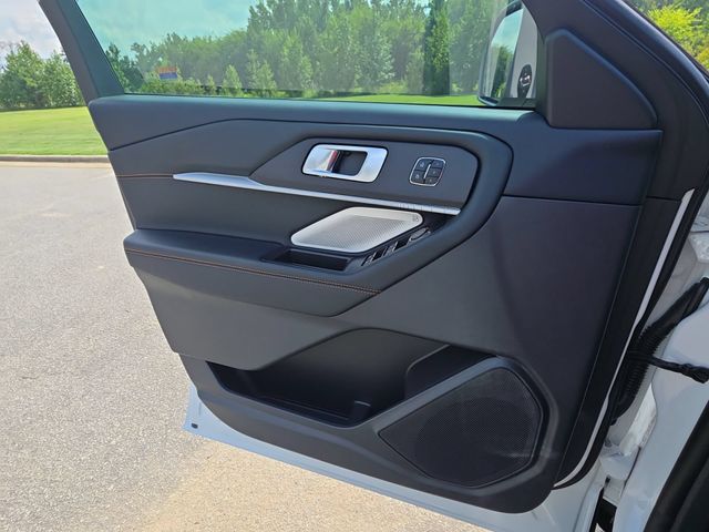 New 2026 Star White Metallic Tri-Coat Ford Tremor® image 29