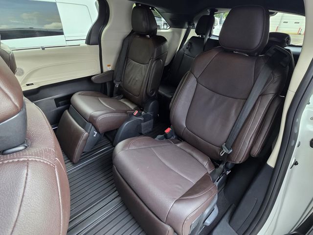 Used 2024 Toyota Sienna Van