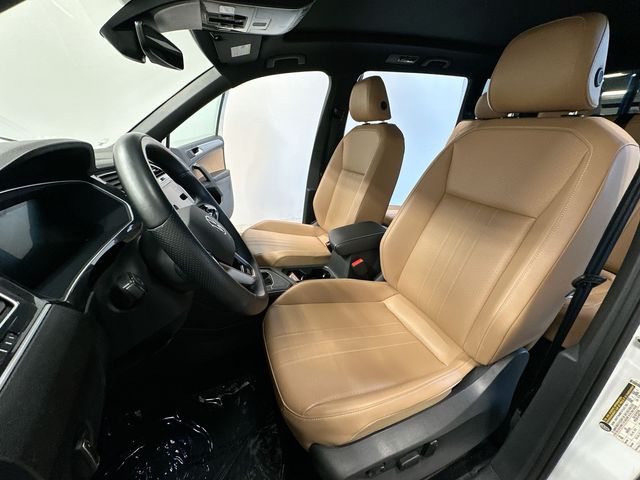 2023 Volkswagen Tiguan 2.0T SE R-Line Black White at Subaru and VW of Moon Township