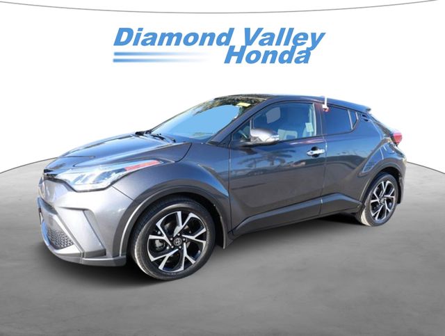 2021 Toyota C-HR XLE 3