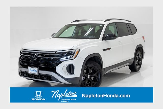 Opal White 2024 Volkswagen Atlas Peak Edition SEL 4Motion SUV / Crossover All-Wheel Drive 8-Speed Automatic