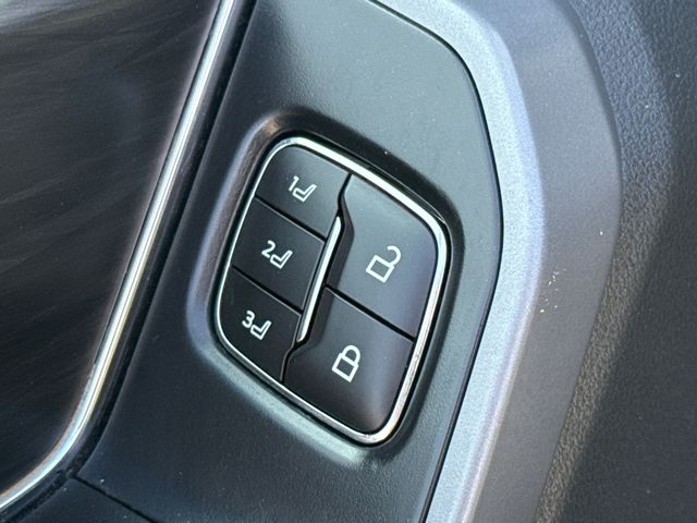 Used 2025 Gray Ford Lariat image 20