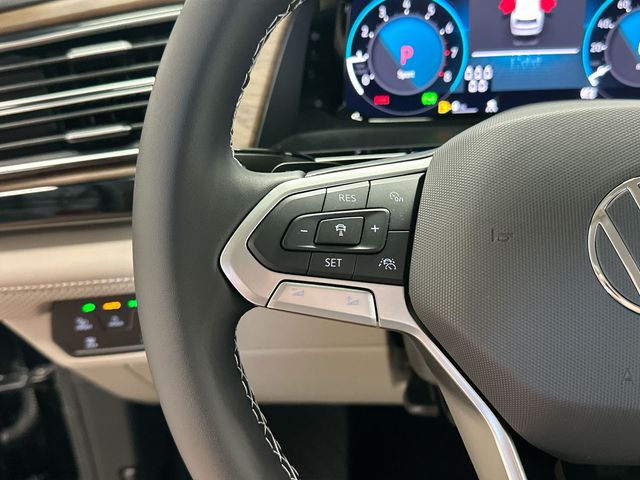2026 Volkswagen Atlas 2.0T SE Black at South Hills CDJR