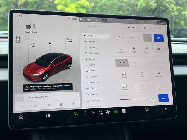 Used 2025  Tesla Long Range image 22