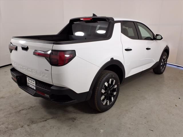 2025 Hyundai Santa Cruz SE photo