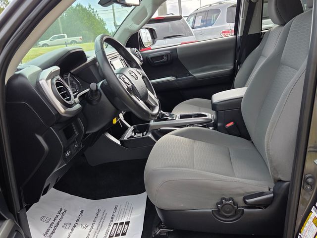 Used 2018 Gray Toyota SR5 image 5