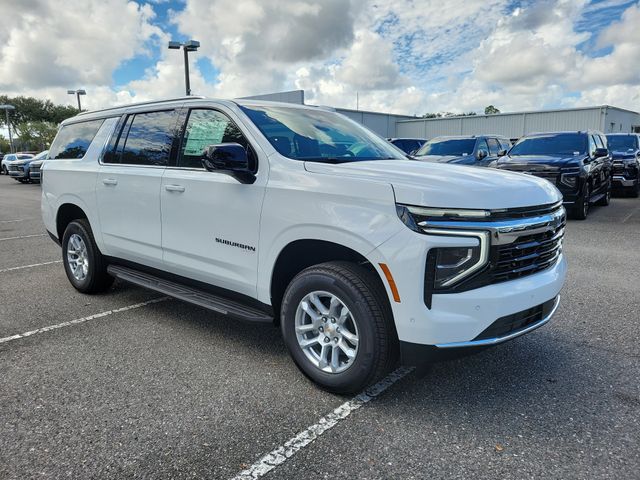 Summit White 2026 Chevrolet Suburban SUV / Crossover 4X2