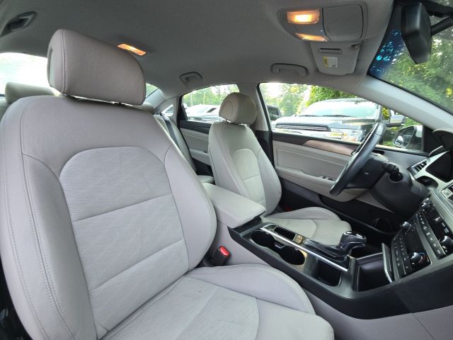 2015 Hyundai Sonata Sport:C02707