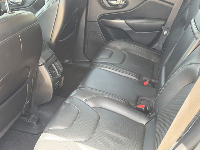 Used 2019 Jeep Cherokee SUV