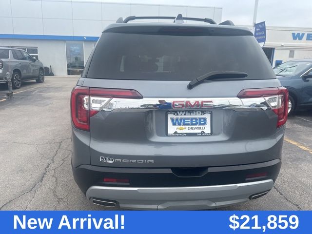2020 GMC Acadia SLE photo