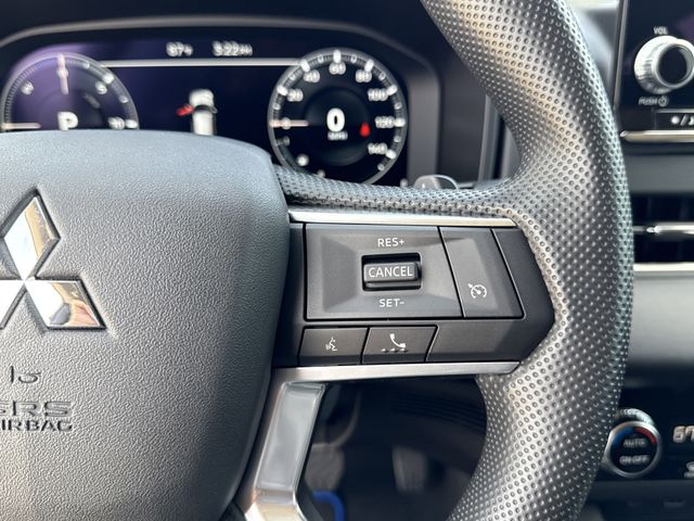 New 2025 Silver Mitsubishi ES image 15