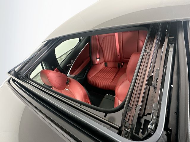 Thumbnail: 2025 Genesis G70 - 22