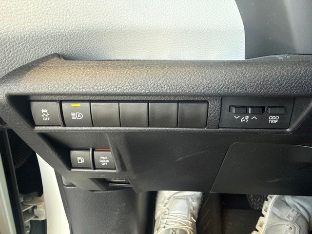 Used 2025 Toyota Sienna Van